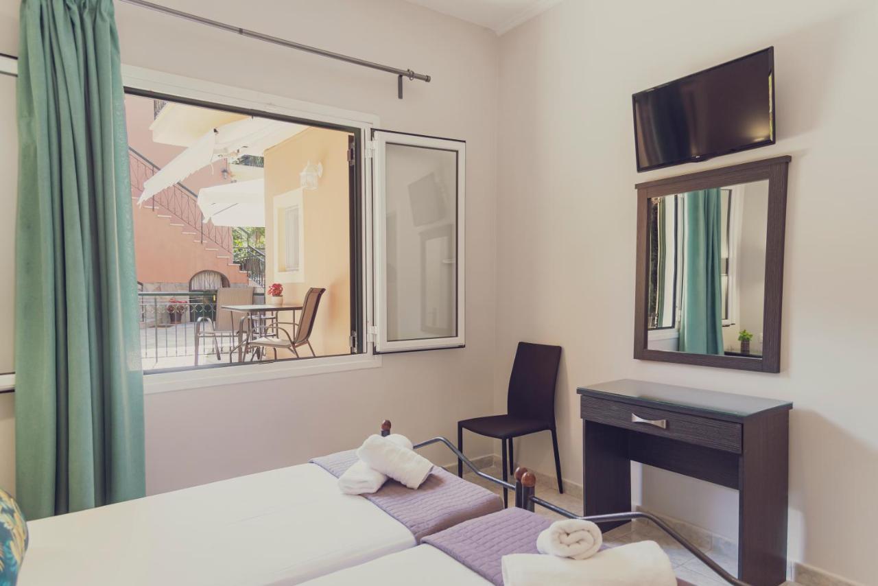 Maria Olga Apartments Benitses  Dış mekan fotoğraf