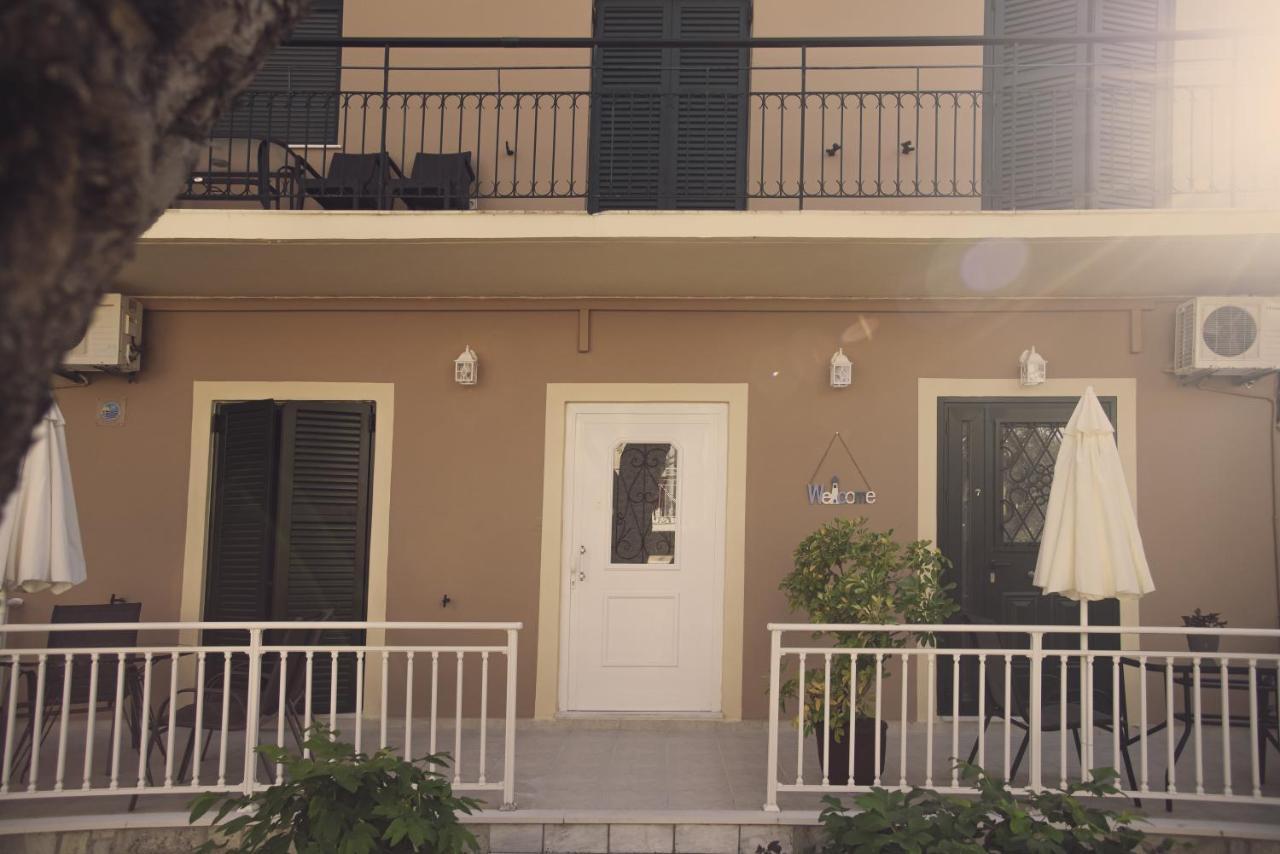 Maria Olga Apartments Benitses  Dış mekan fotoğraf