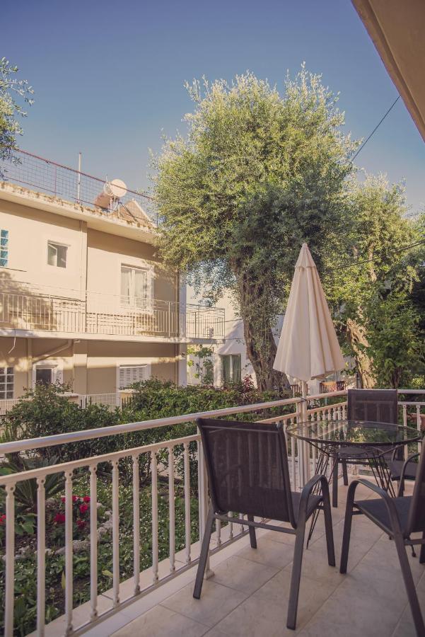 Maria Olga Apartments Benitses  Dış mekan fotoğraf